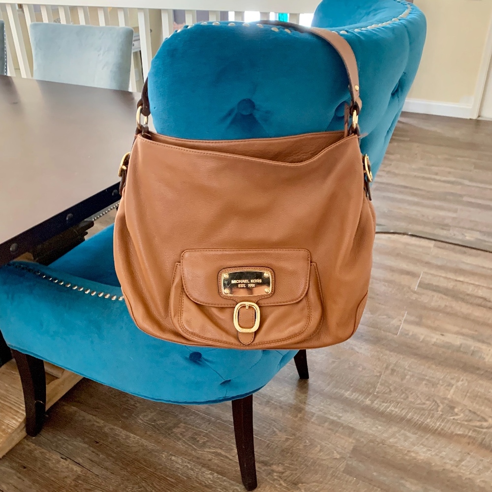 Beautiful Pre-loved Michael Kors Leather Bag